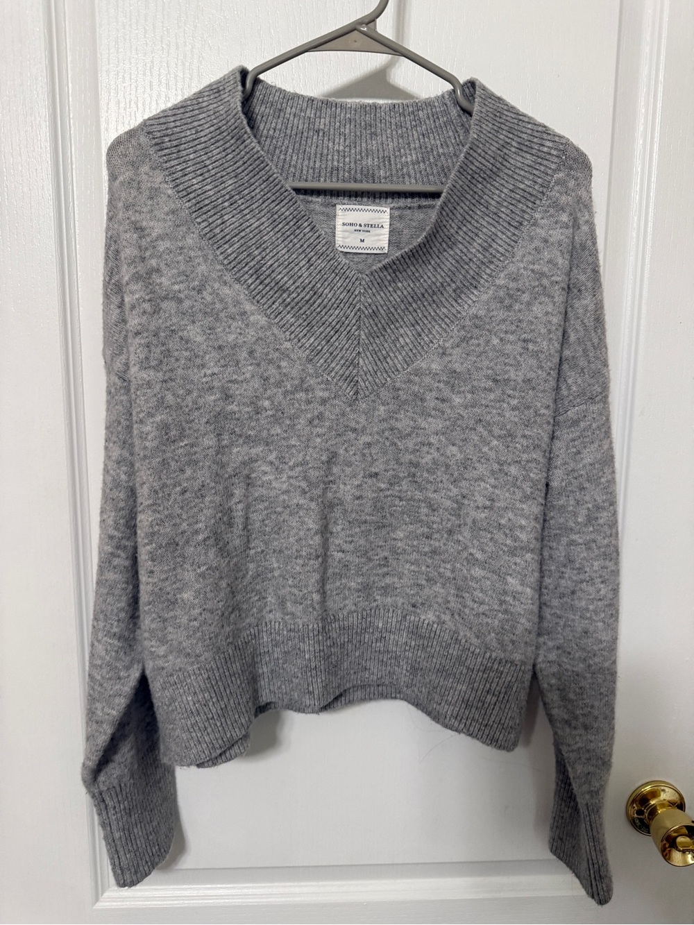 NWOT Soho and Stella Grey Vneck sweater (M)